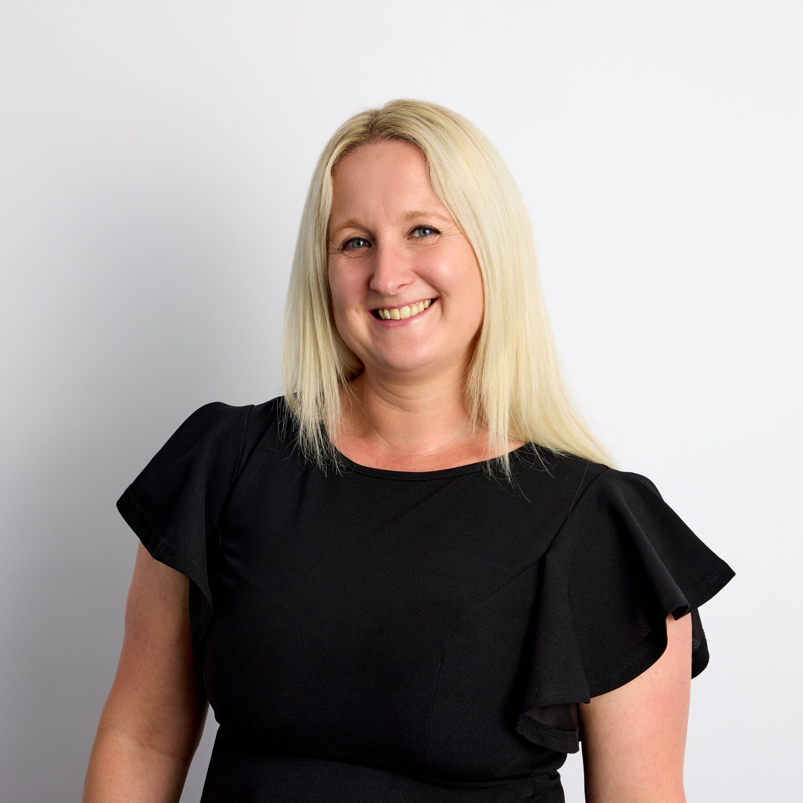 25-07-10-Richard-Nelson-Leanne-Haywood-26192-HR-scaled