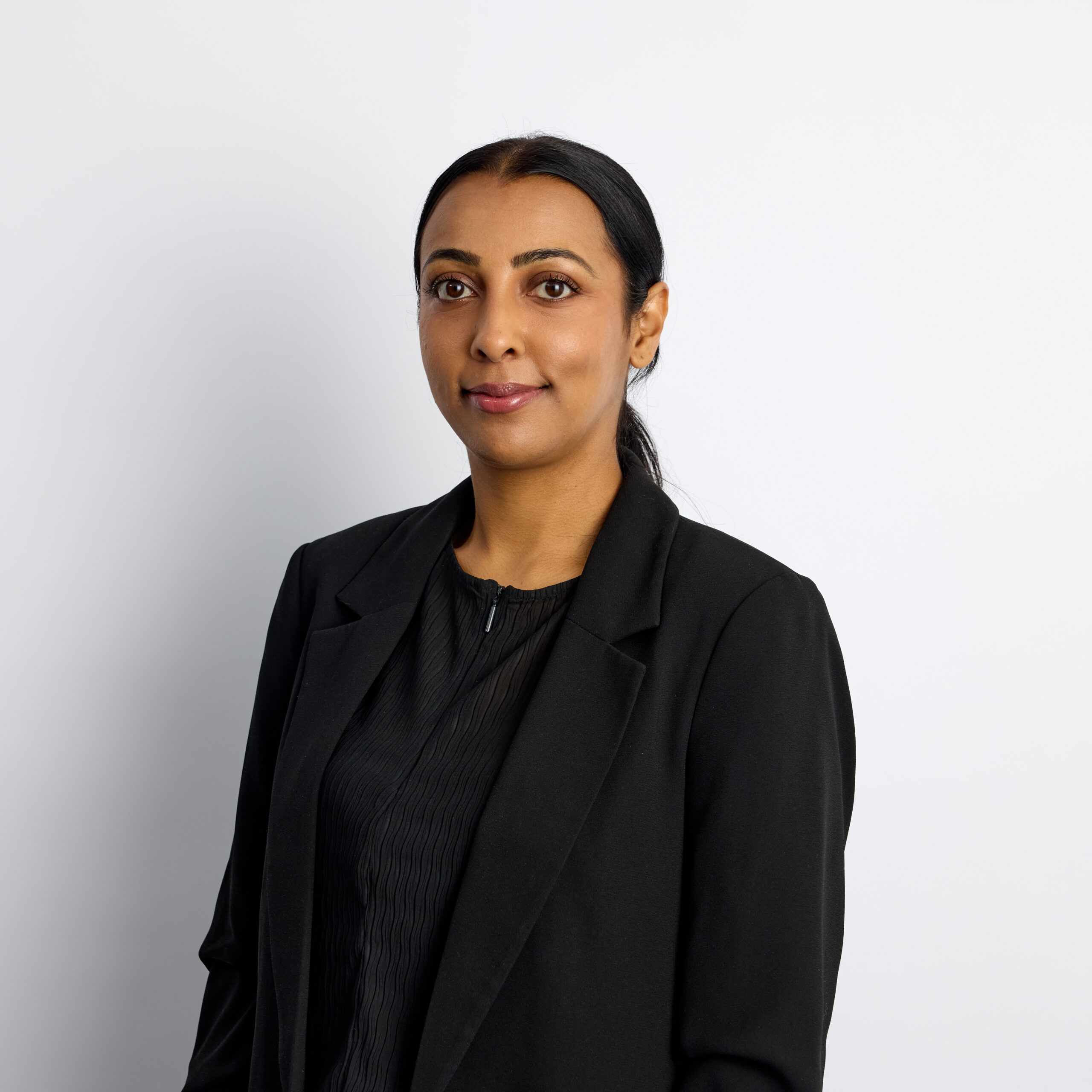 25-07-10-Richard-Nelson-Afshan-26220-HR-scaled